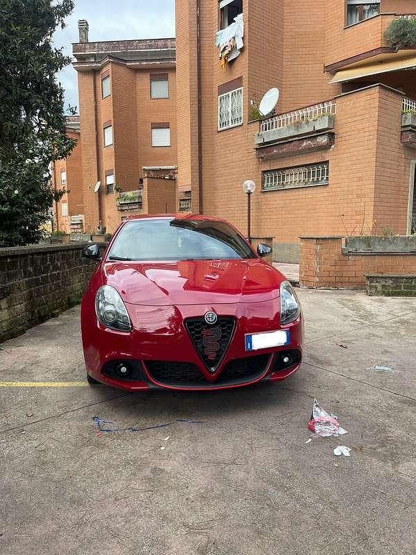 Usata Alfa Romeo Giulietta Tech Edition 120 CV (88 kW) 2019 Utilitaria