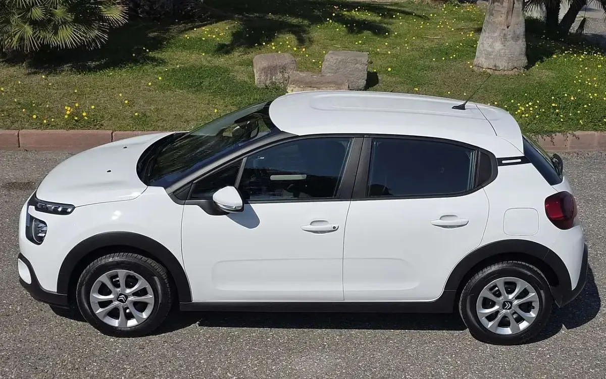 Usata Citroën C3 Feel 102 CV (75 kW) 2023 Bianco Utilitaria