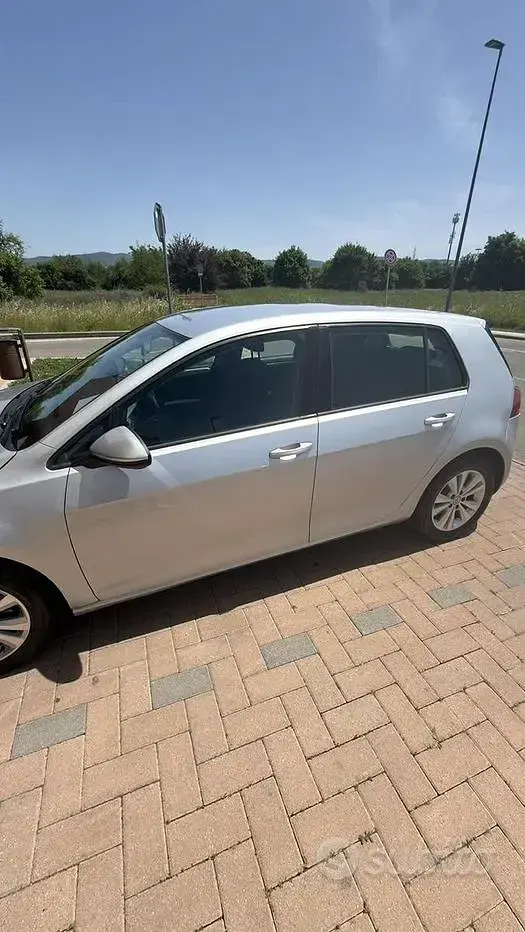 Usata VW Golf VII Highline 110 CV (80 kW) 2016 Grigio Berlina