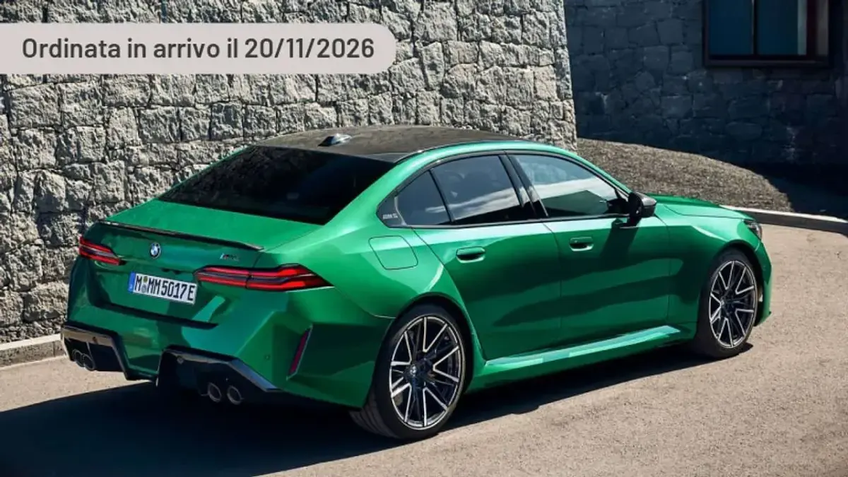 Nuova BMW M5 727 CV (534 kW) 2026 Argento Berlina