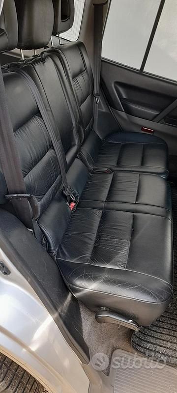 Usata Mitsubishi Pajero 165 CV (121 kW) 2002 Grigio SUV