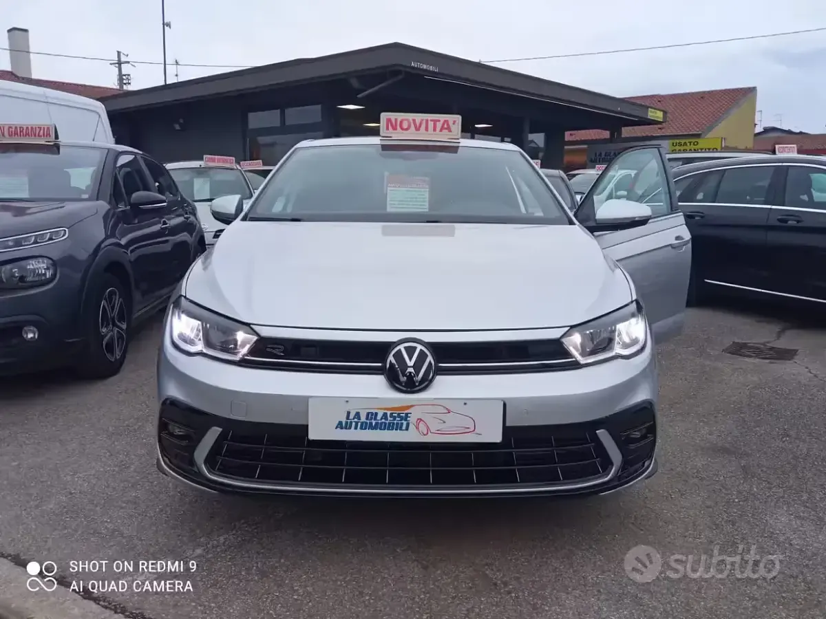 Usata VW Polo 95 CV (69 kW) 2023 Grigio Utilitaria