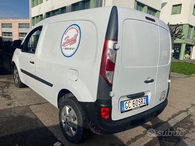 Usata Renault Kangoo Life 90 CV (66 kW) 2020 Bianco Berlina