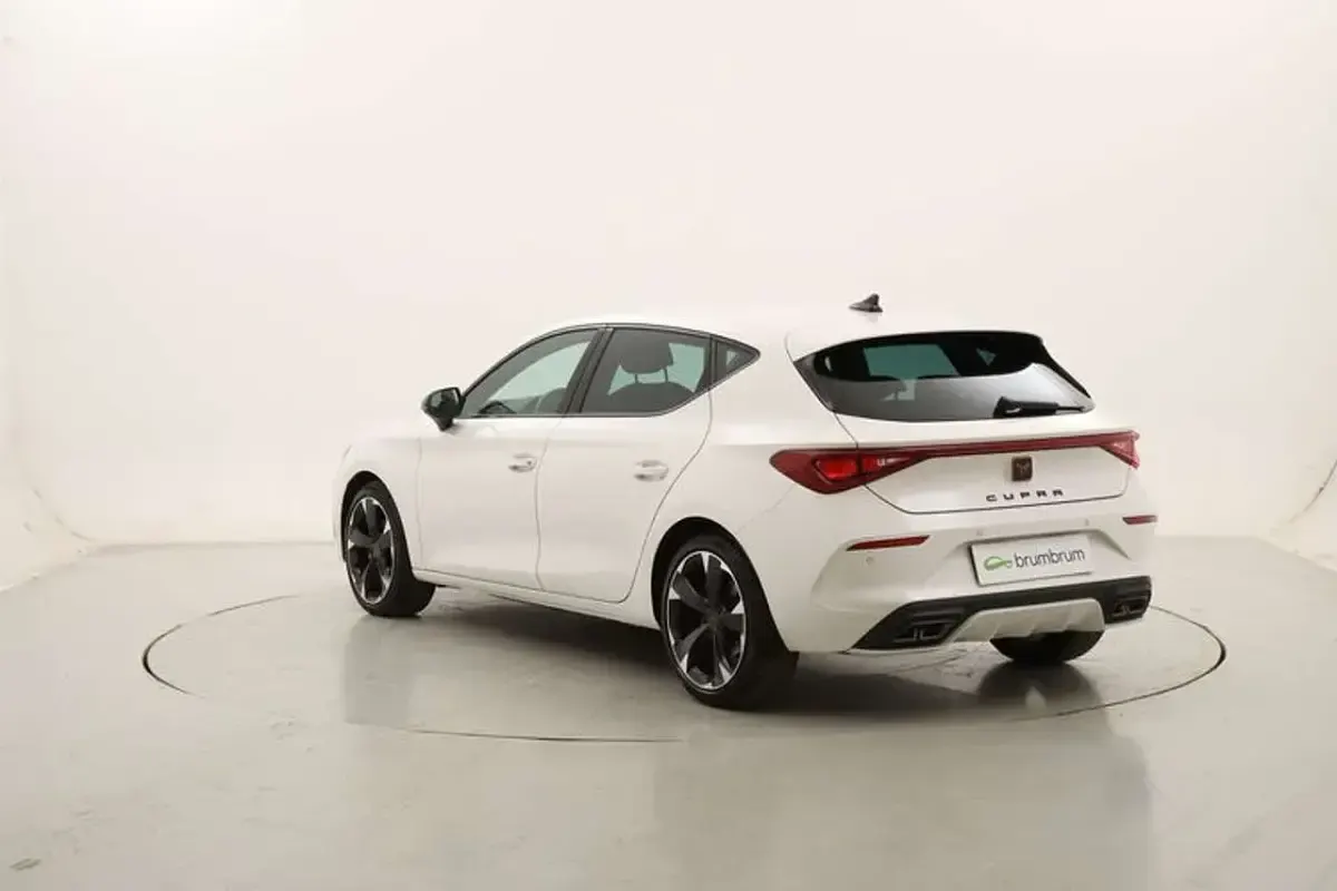 Usata Cupra Leon 150 CV (110 kW) 2024 Bianco Berlina