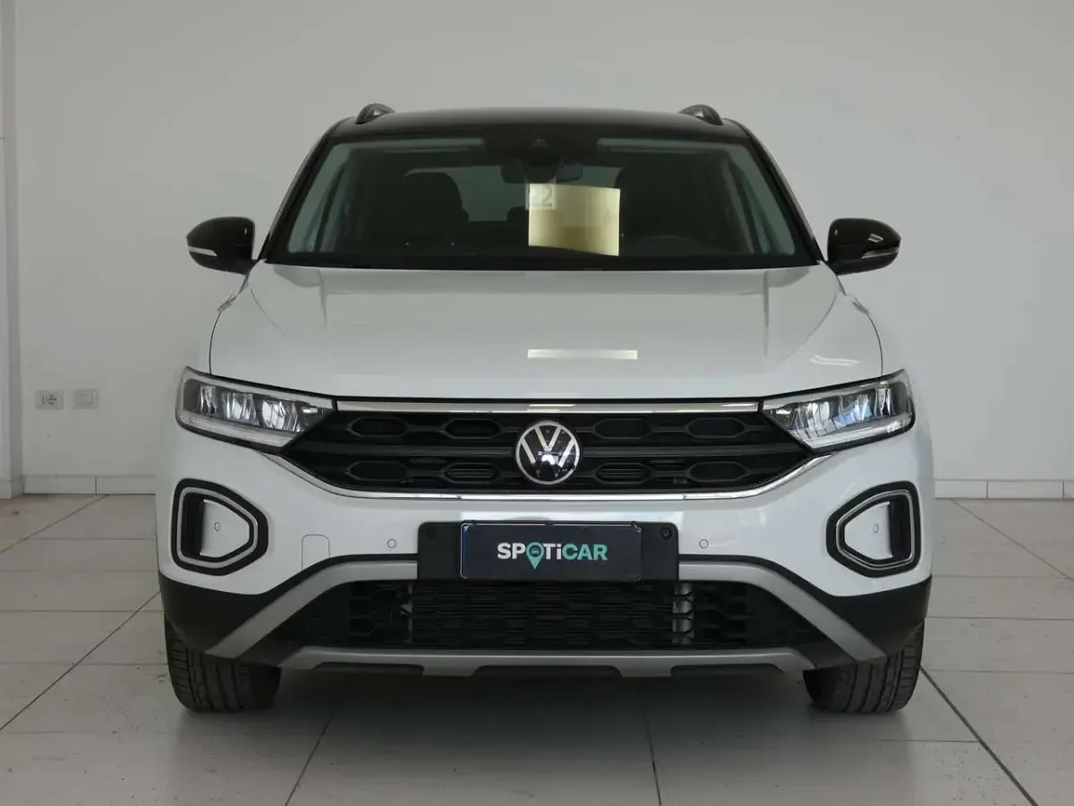 Usata VW T-Roc Sportline 150 CV (110 kW) 2025 Bianco SUV