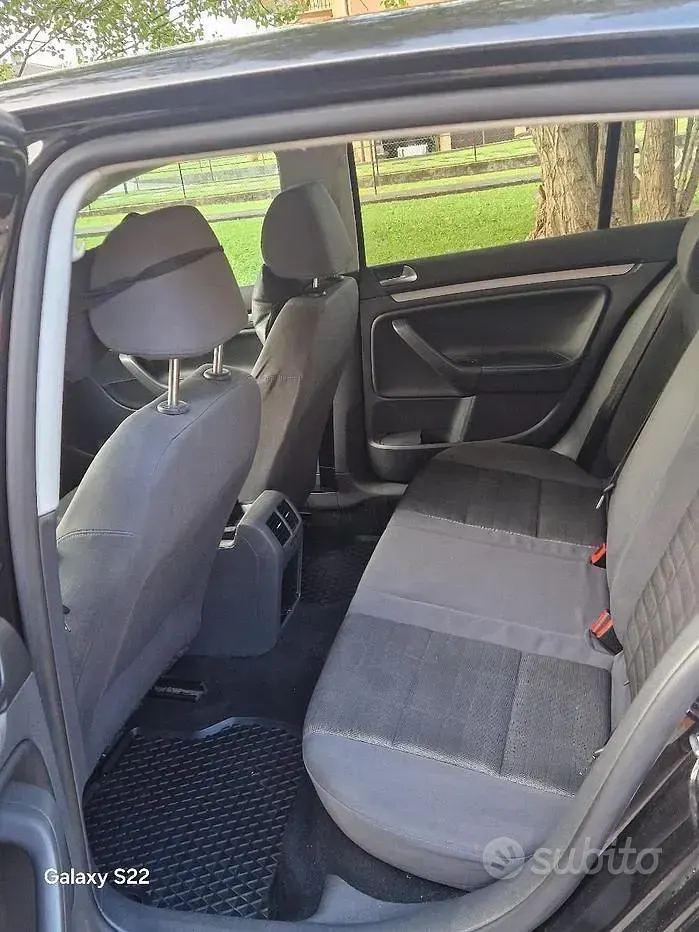 Usata VW Golf V 102 CV (75 kW) 2007 Berlina