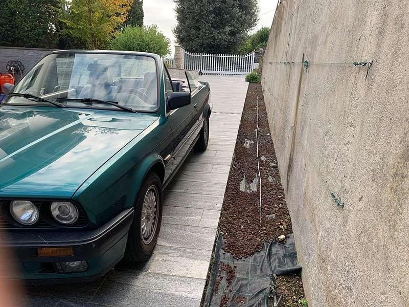 Usata BMW 318 Cabriolet 113 CV (83 kW) 1992 Verde Cabrio