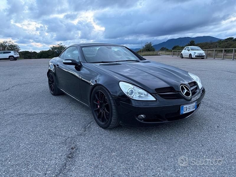 Nero Usata 2004 Mercedes SLK350 Cabrio | 17.000 € (Molto cara) - Immagine 1/4
