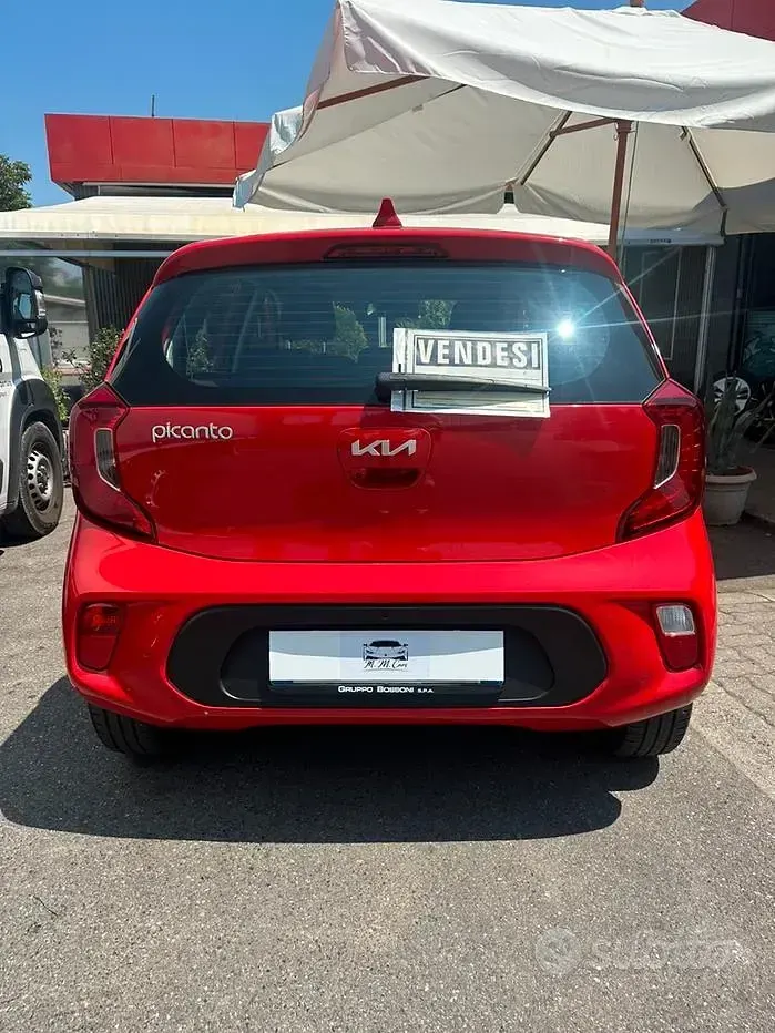 Usata Kia Picanto 67 CV (49 kW) 2023 Rosso Utilitaria