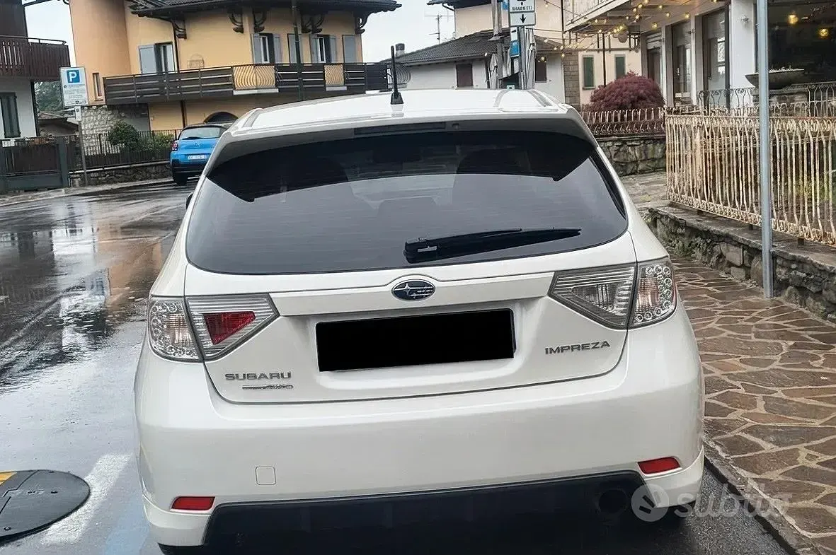Usata Subaru Impreza 150 CV (110 kW) 2011 Bianco Berlina