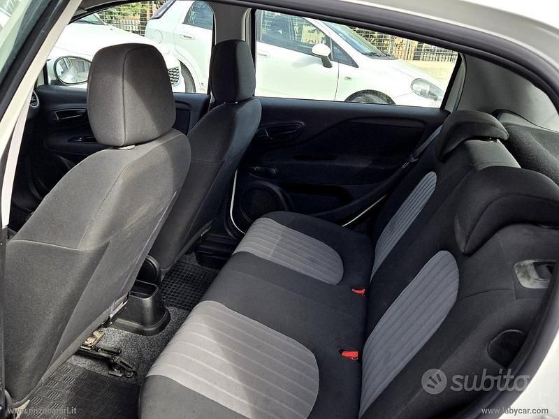 Usata Fiat Punto Easy 95 CV (69 kW) 2018 Bianco Utilitaria