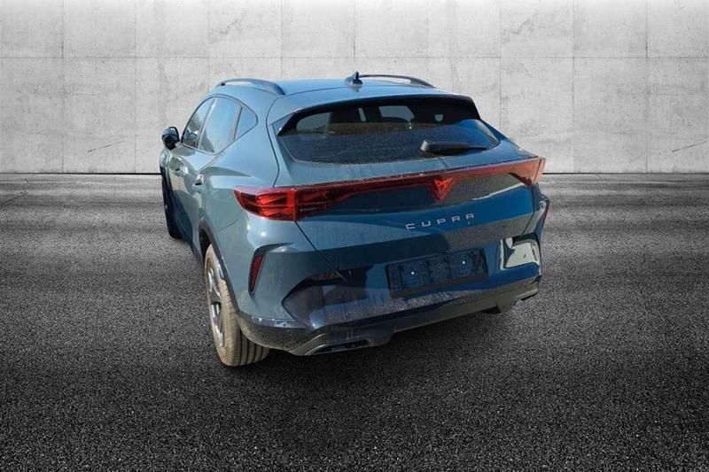 Usata Cupra Formentor 150 CV (110 kW) 2024 Blu/azzurro SUV