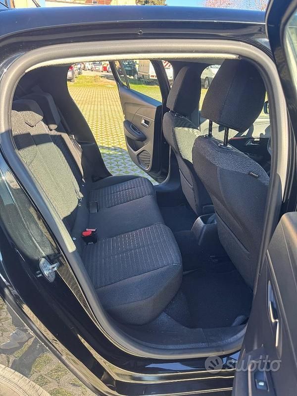 Usata Peugeot 208 75 CV (55 kW) 2021 Nero Utilitaria