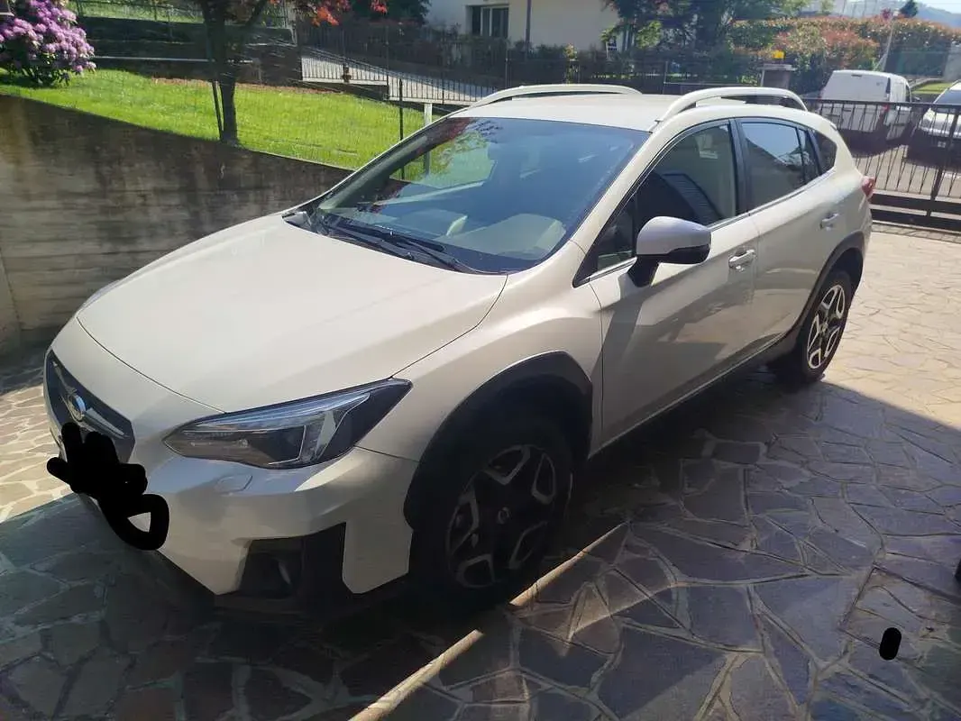 Usata Subaru XV Style 156 CV (114 kW) 2018 Bianco SUV