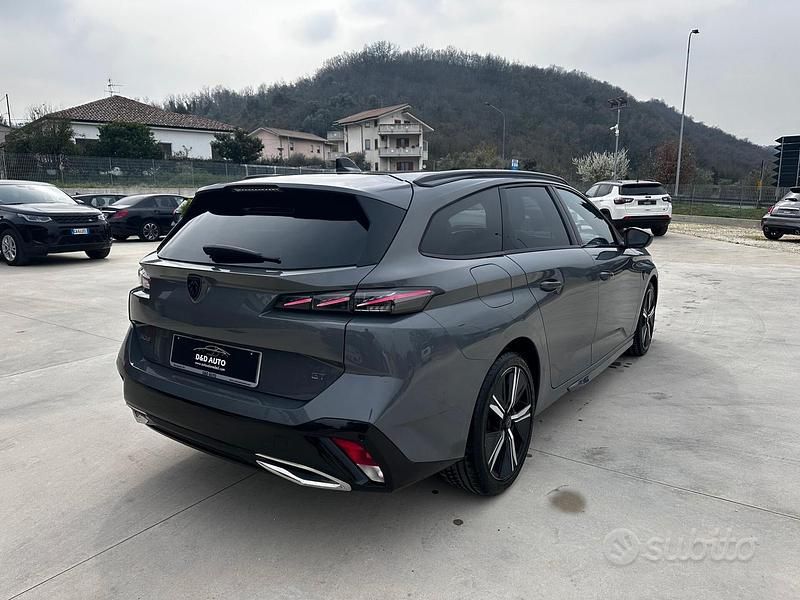 Usata Peugeot 308 GT 131 CV (96 kW) 2024 Grigio Station wagon