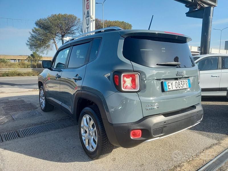 Usata Jeep Renegade Limited 140 CV (102 kW) 2015 Nero SUV