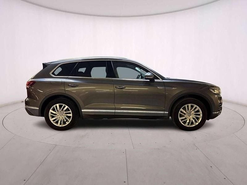Usado VW Touareg Advance 231 HP (169 kW) 2020 Cinzento SUV