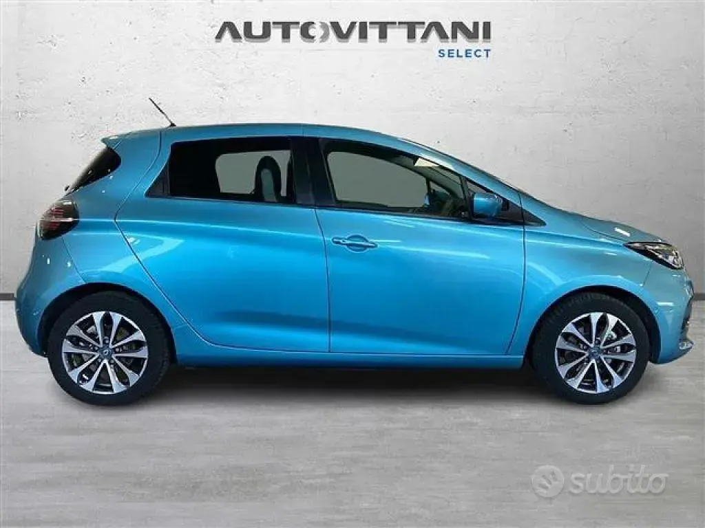 Usata Renault Zoe Intens 50 kW (69 CV) 2020 Azzurro Utilitaria