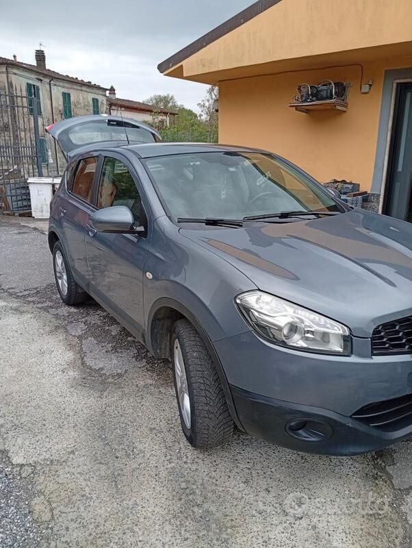 Usata Nissan Qashqai 2009 Grigio SUV