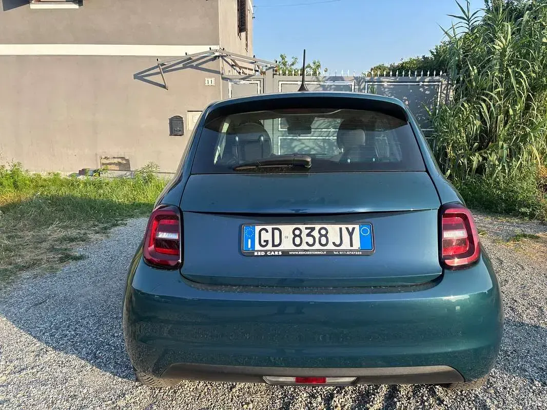 Usata Fiat 500e La Prima 42 kW (58 CV) 2020 Verde Utilitaria