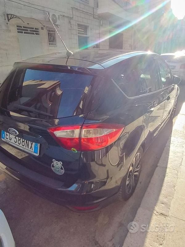 Usata Ford C-MAX Titanium 2011 Monovolume
