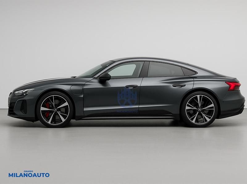 Usata Audi e-tron GT quattro Ambiente 570 kW (775 CV) 2025 Grigio Berlina