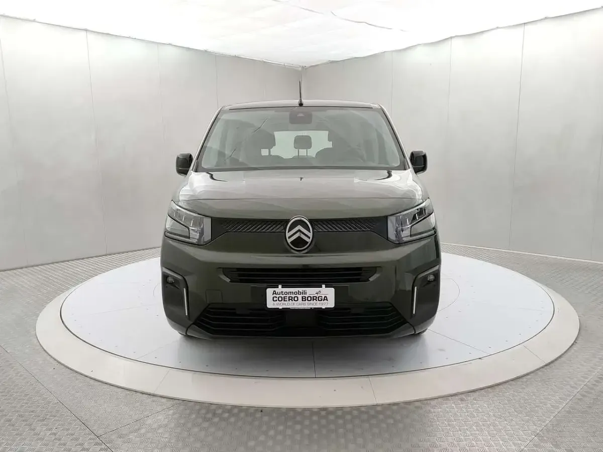 Usata Citroën e-Berlingo Start 102 CV (75 kW) 2025 Verde Monovolume