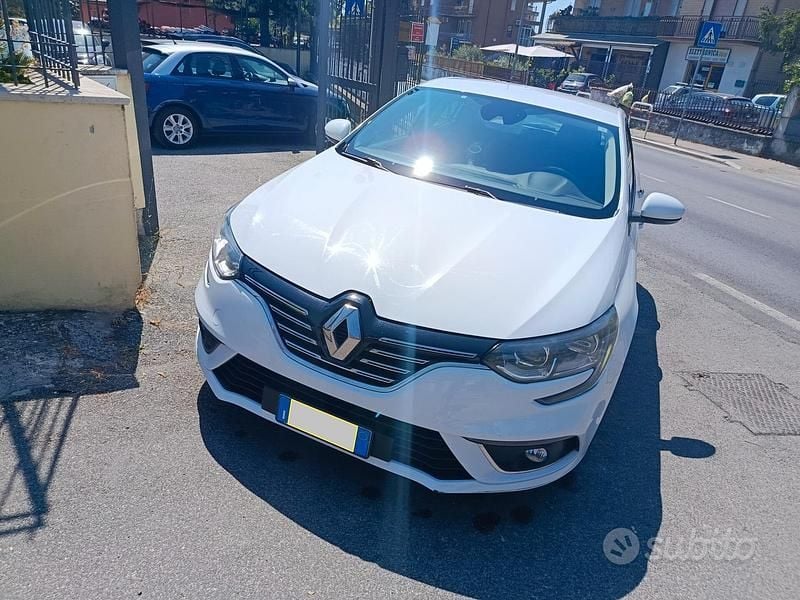 Bianco Usata 2016 Renault Mégane IV Intens Berlina | 6900 € (Ottimo prezzo) - Immagine 1/4