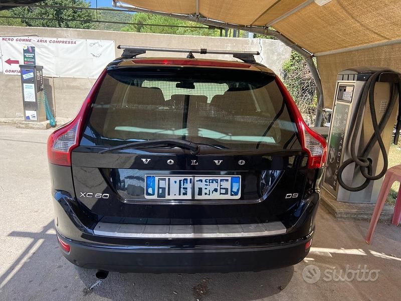 Usata Volvo XC60 Kinetic 163 CV (119 kW) 2010 Nero SUV