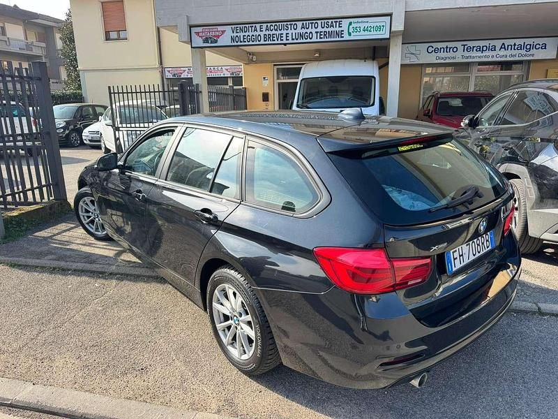 Usata BMW 318 150 CV (110 kW) 2017 Nero Station wagon