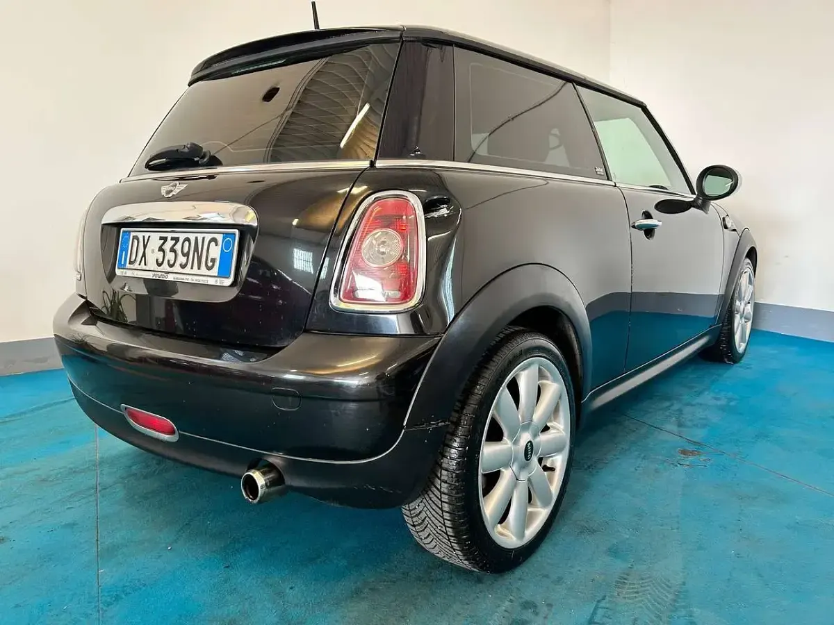 Usata Mini ONE 95 CV (69 kW) 2009 Nero Utilitaria