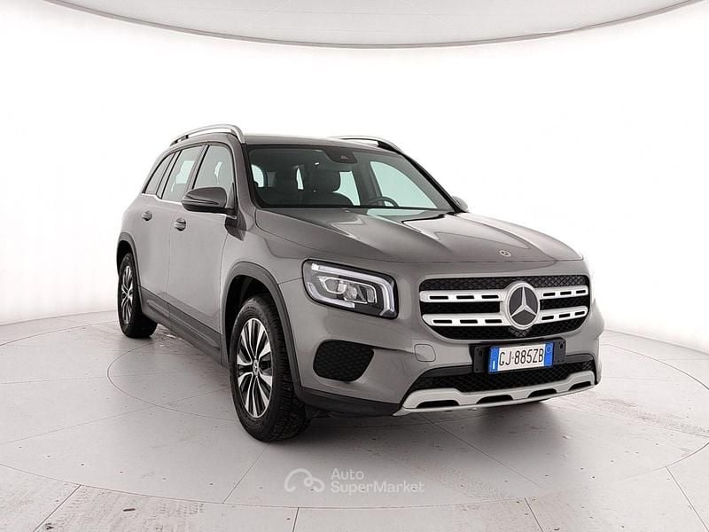 Usata Mercedes GLB200 163 CV (119 kW) 2022 Grigio SUV