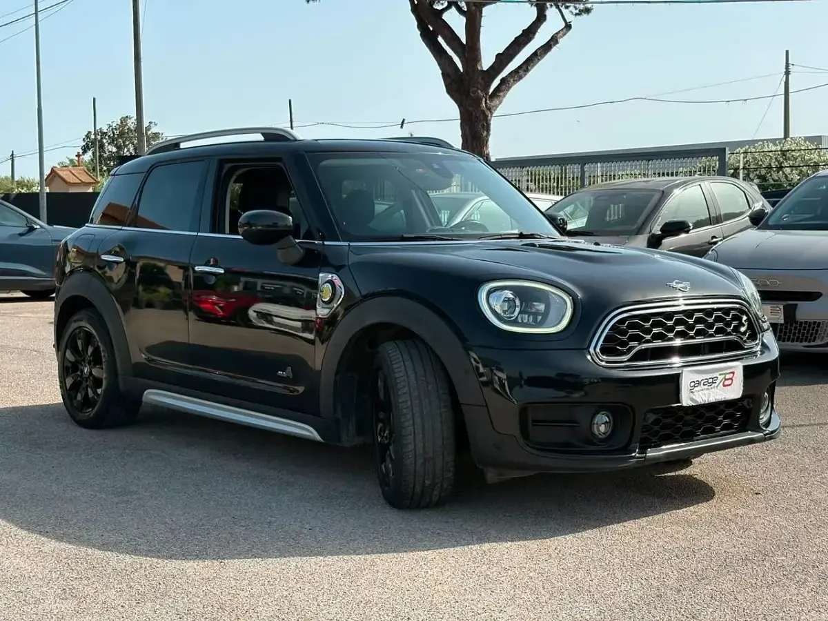 Usata Mini Cooper Countryman Business 136 CV (100 kW) 2020 Nero SUV