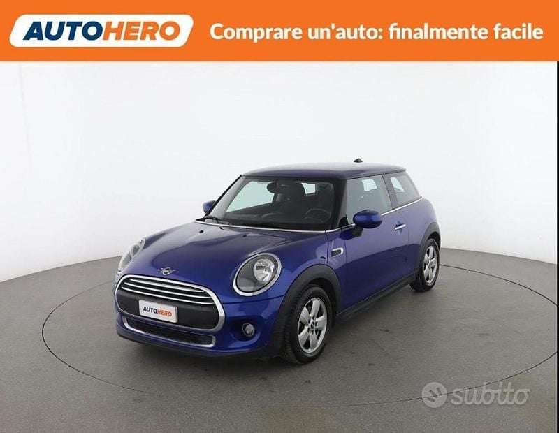 Usata Mini ONE 102 CV (75 kW) 2019 Blu Utilitaria