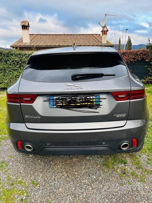 Usata Jaguar E-Pace 200 CV (147 kW) 2019 Grigio SUV