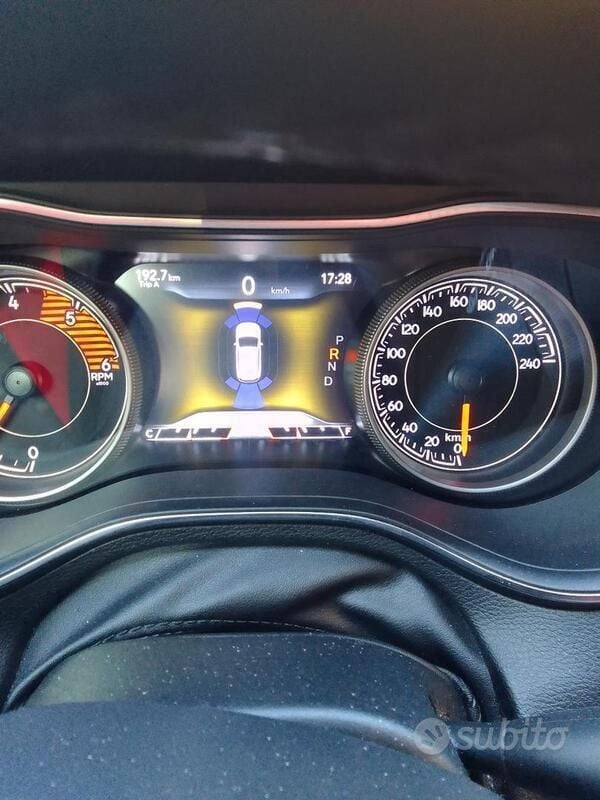 Usata Jeep Cherokee 194 CV (142 kW) 2018 Nero SUV