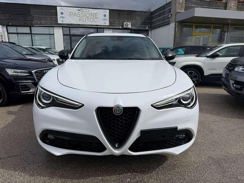 Usata Alfa Romeo Stelvio Executive 190 CV (139 kW) 2019 Bianco SUV