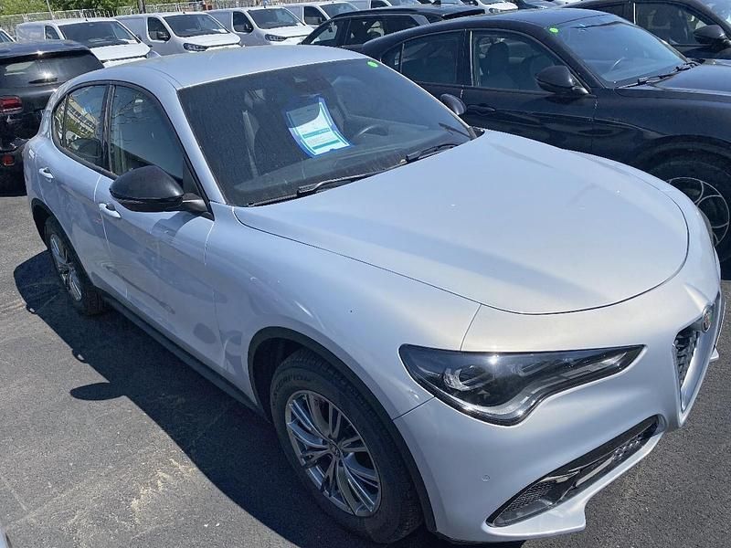 Usata Alfa Romeo Stelvio Super 209 CV (153 kW) 2023 Grigio SUV