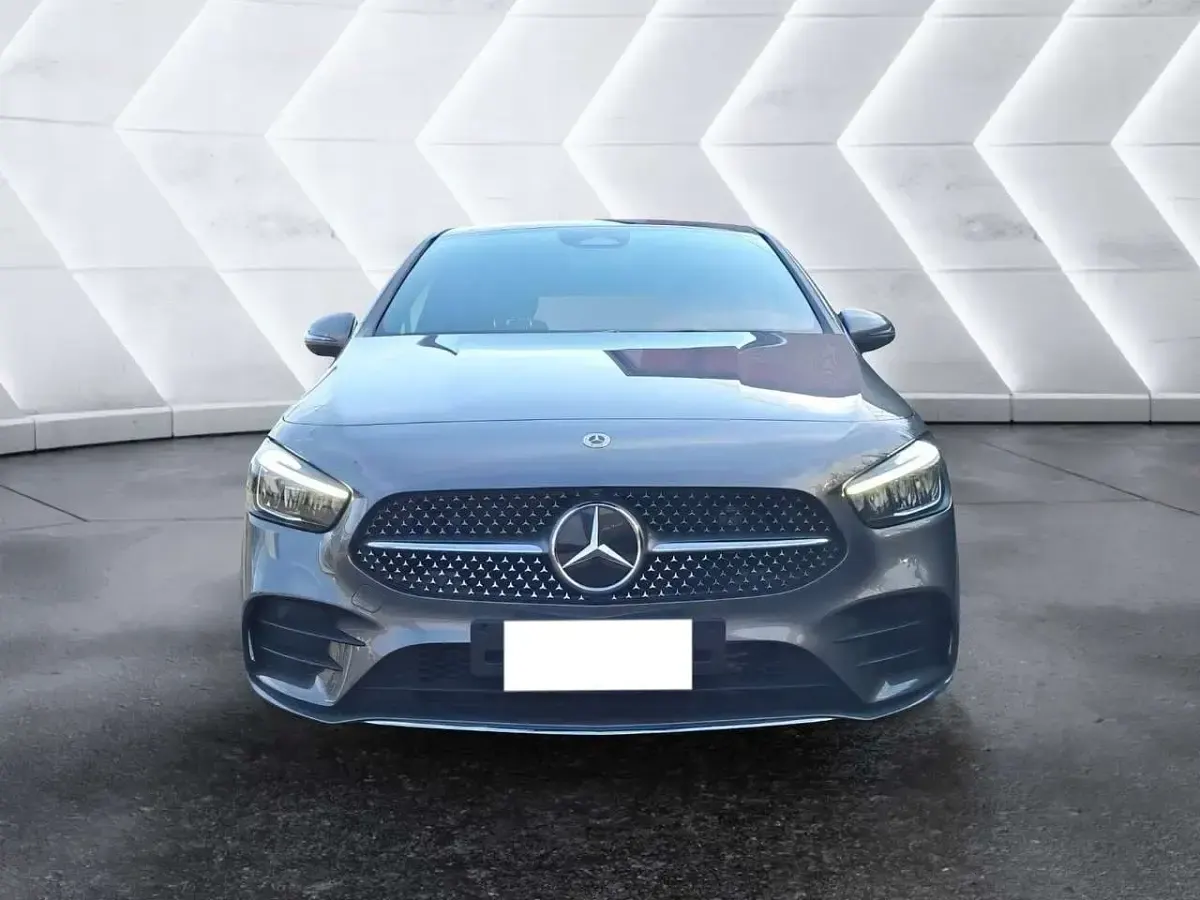 Usata Mercedes B180 AMG line 116 CV (85 kW) 2025 Other Utilitaria