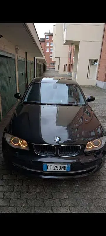 Usata BMW 118 Efficient Dynamics 143 CV (105 kW) 2009 Utilitaria