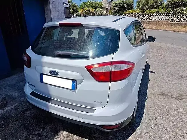 Usata Ford C-MAX 115 CV (84 kW) 2014 Bianco Monovolume