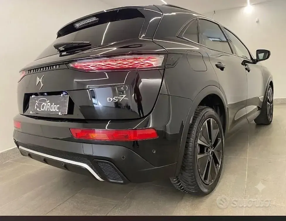 Usata DS Automobiles DS7 Crossback 131 CV (96 kW) 2024 Nero SUV