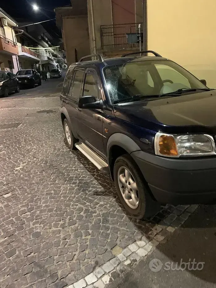 Usata Land Rover Freelander 117 CV (86 kW) 2001 Blu SUV