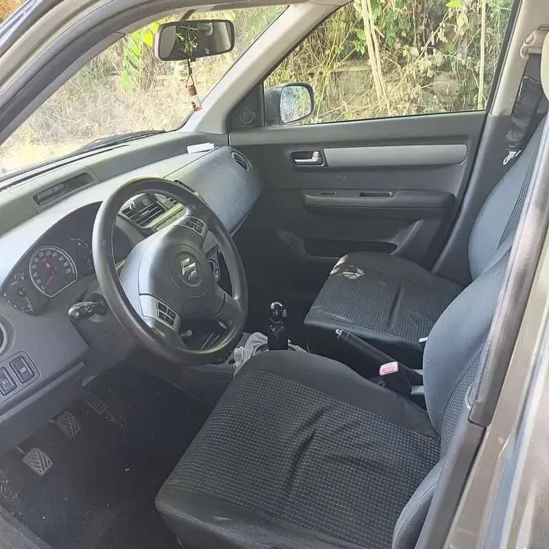 Usata Suzuki Swift Comfort+ 92 CV (67 kW) 2005 Utilitaria