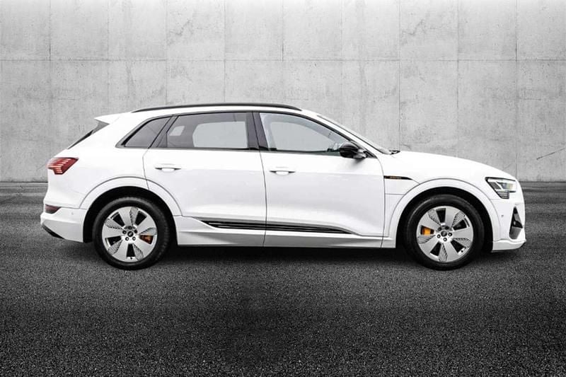 Usata Audi e-tron 225 kW (307 CV) 2021 Bianco SUV