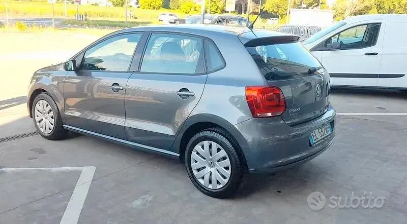 Usata VW Polo Comfortline 69 CV (50 kW) 2012 Grigio Utilitaria