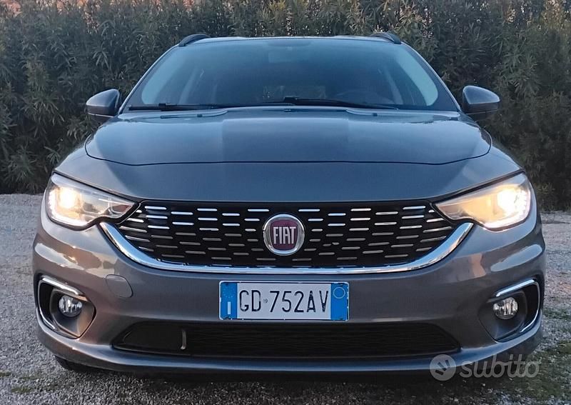 Usata Fiat Tipo Lounge 120 CV (88 kW) 2020 Grigio Station wagon