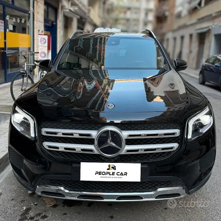 Usata Mercedes GLB180 116 CV (85 kW) 2021 Nero SUV
