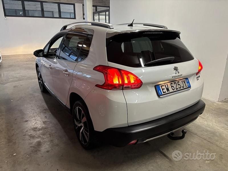 Usata Peugeot 2008 115 CV (84 kW) 2014 Bianco SUV