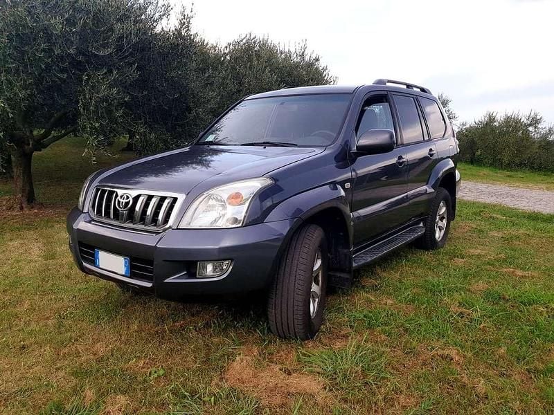 Grigio Usata 2003 Toyota Land Cruiser SUV | 13.500 € (Super prezzo) - Immagine 1/4